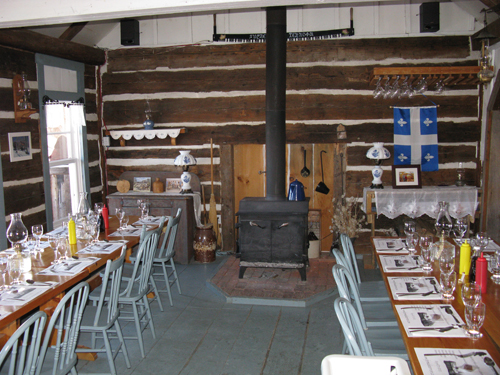La salle de 30 places de la cabane à sucre